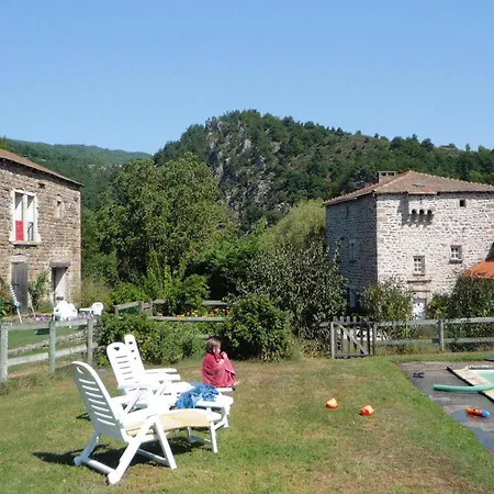 Rural Pool Retreat In The Hills, Cleaning Included Retournac