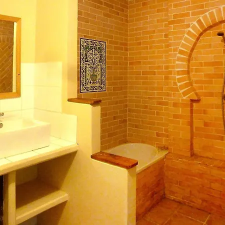 Rural Pool Retreat In The Hills, Cleaning Included