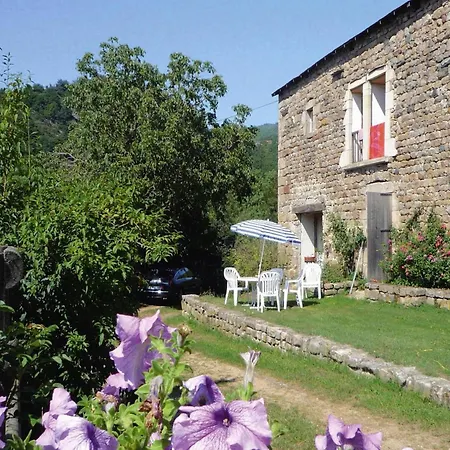 Rural Pool Retreat In The Hills, Cleaning Included * Retournac